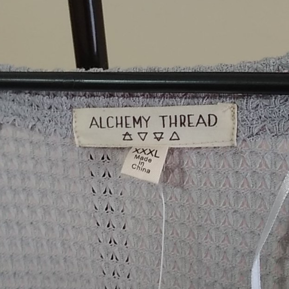 Sweater - Picture 4 of 4